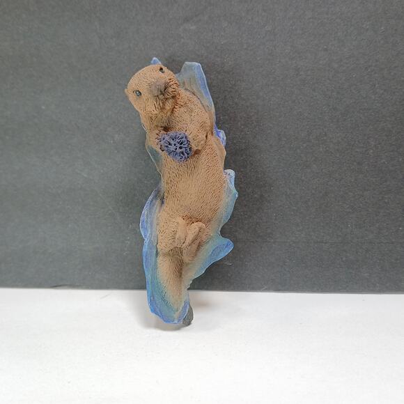 Whimsical River Otter Floating on Water, 3" Mini Figurine 1988 Living Stone Inc - Picture 2 of 7